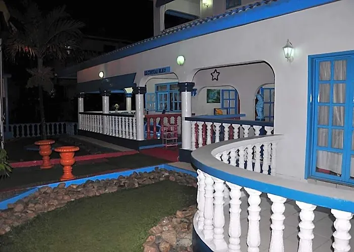 Le Chateau Bleu Anse Boileau