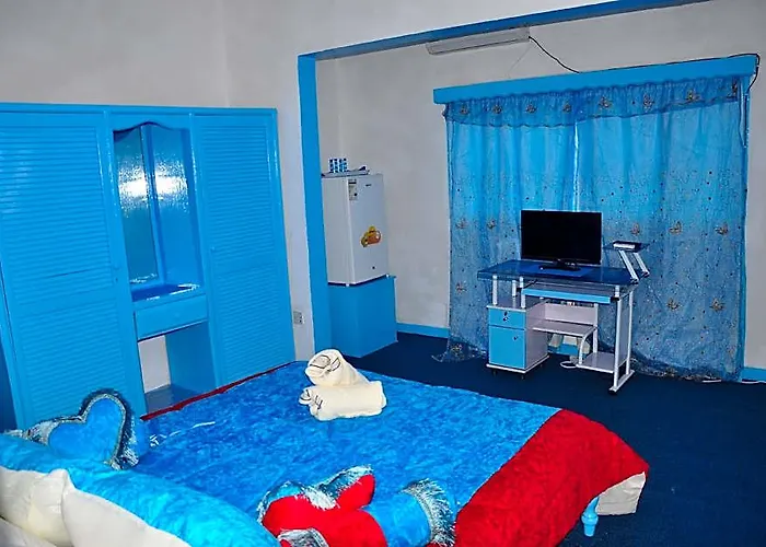 Le Chateau Bleu
